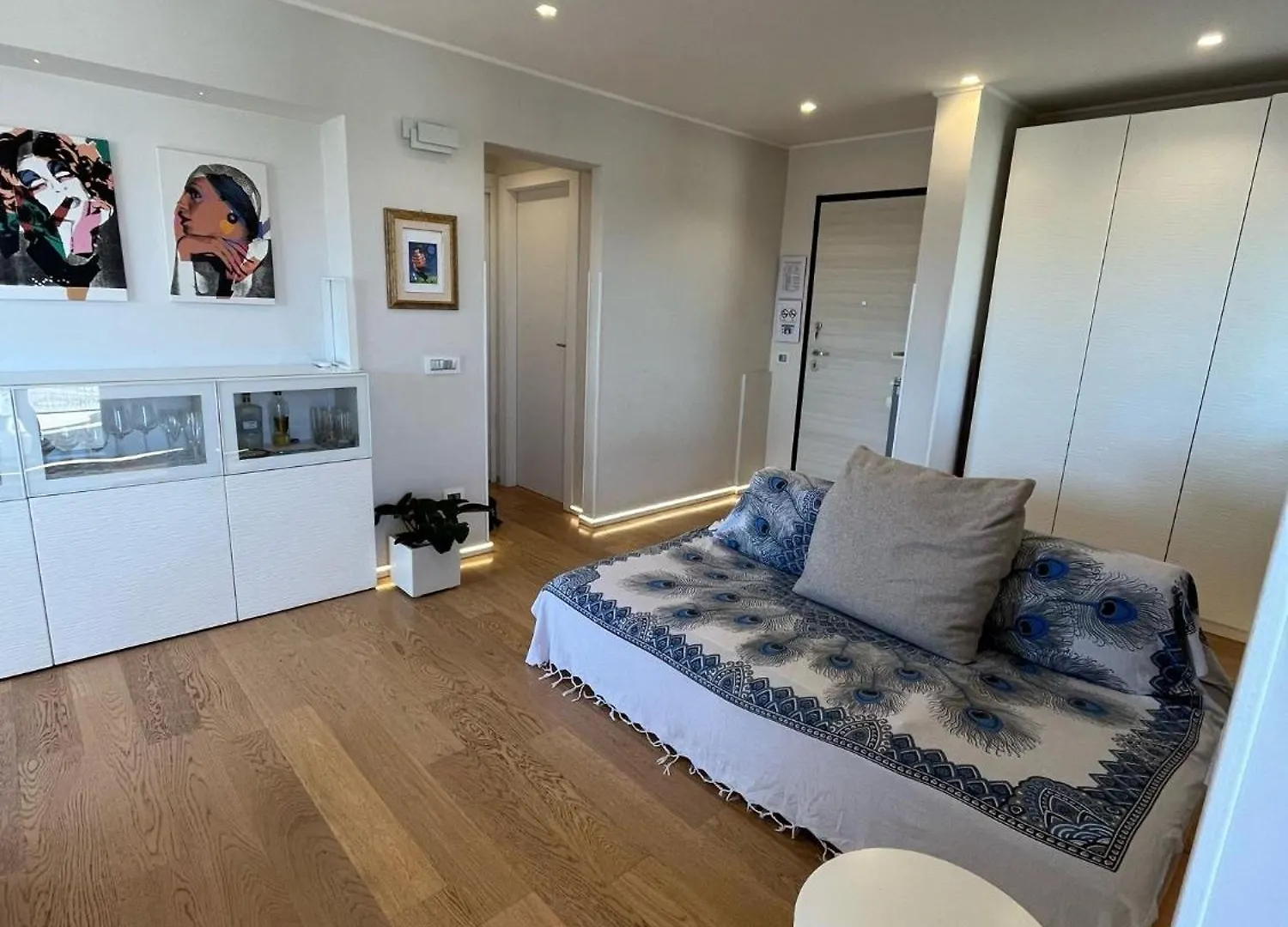 Whitecate - Attico A Roma Apartment 0*, Rome